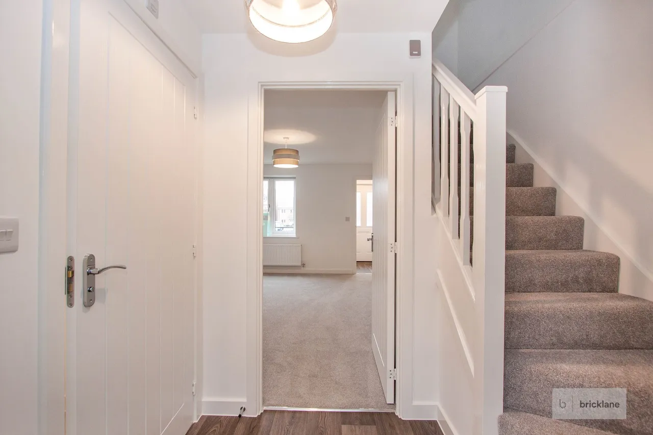 Knovill Close, Lawrence Weston, Bristol, photo 10