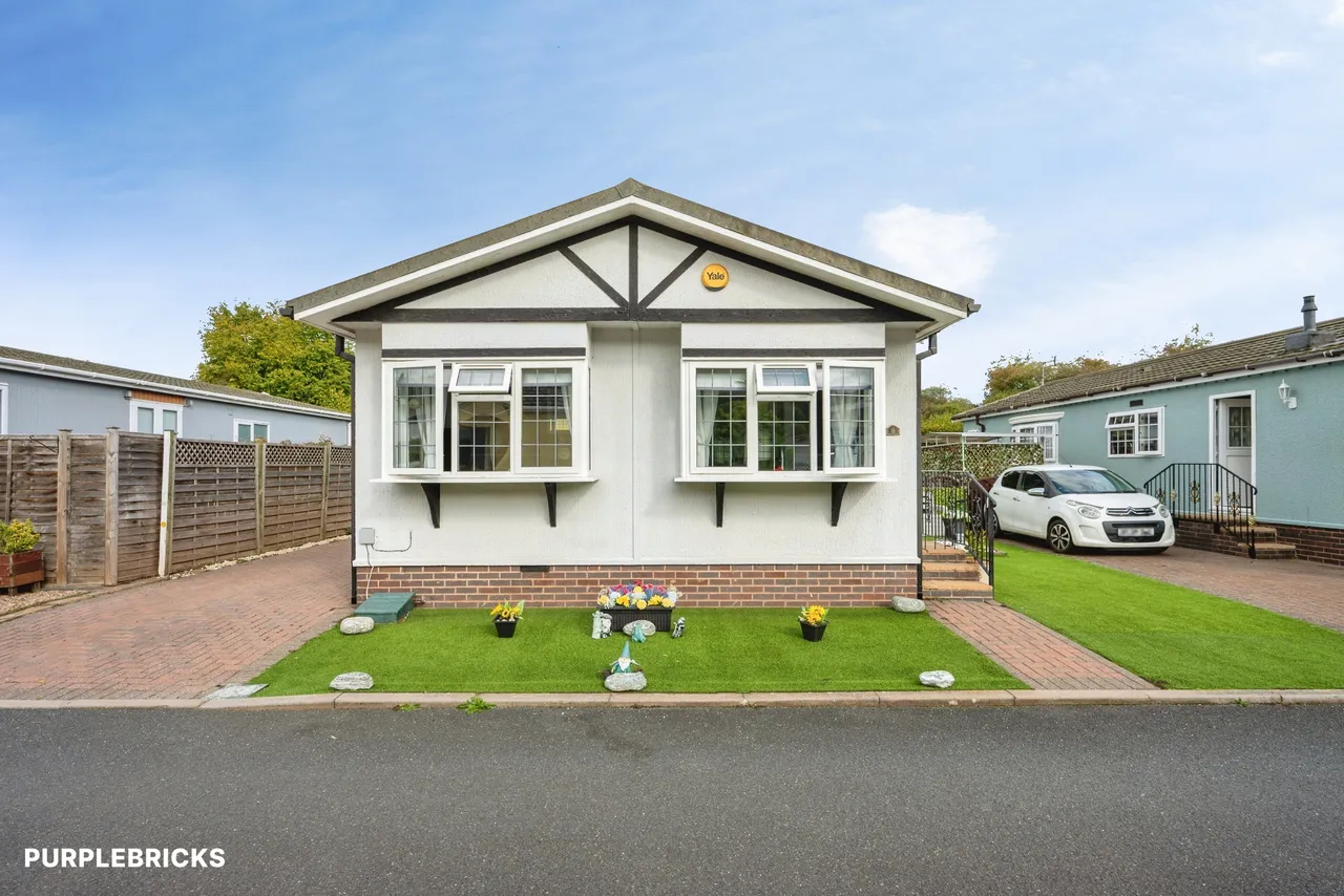 2 bed house for sale, Severn Bank Park, Stourport-On-Severn, DY13