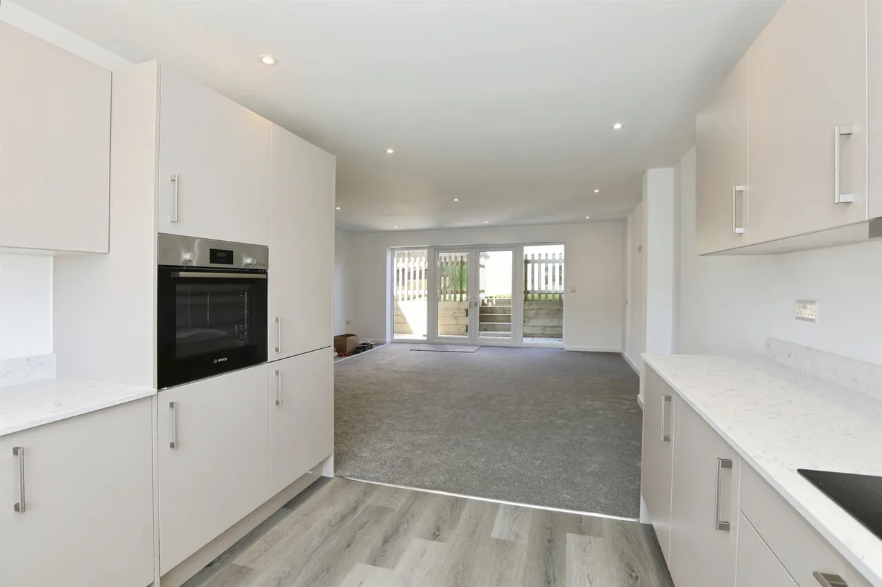 Hilders Farm Close, Crowborough, TN6, photo 6