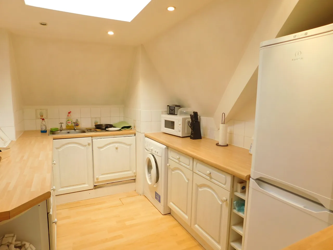 2 bed flat to rent — Gordon Road, Ealing, London, W5 2AL