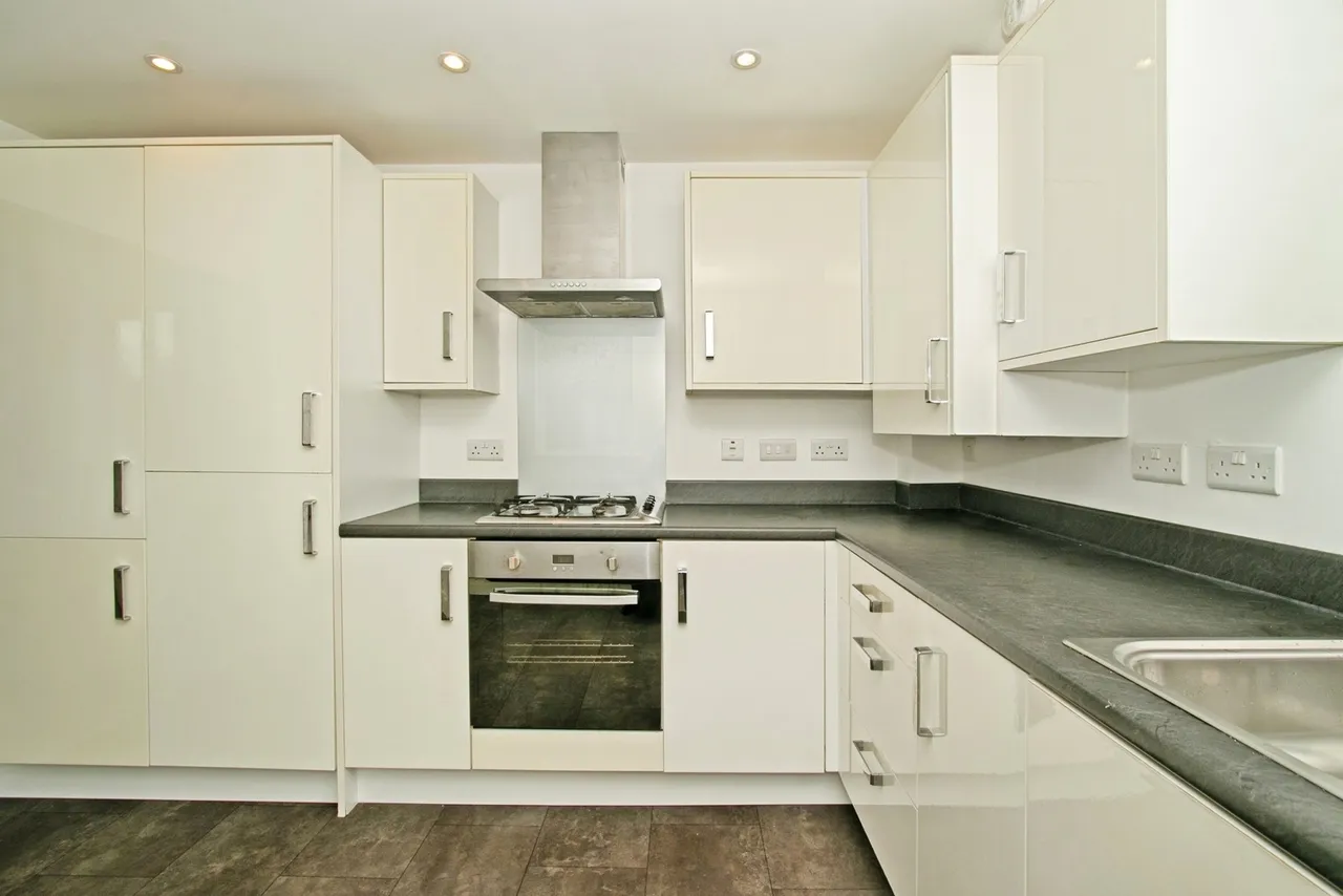 Trelowen Drive, Penryn, TR10, photo 6