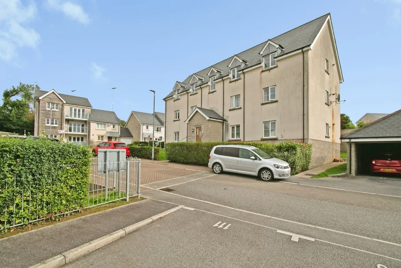 Trelowen Drive, Penryn, TR10, photo 18
