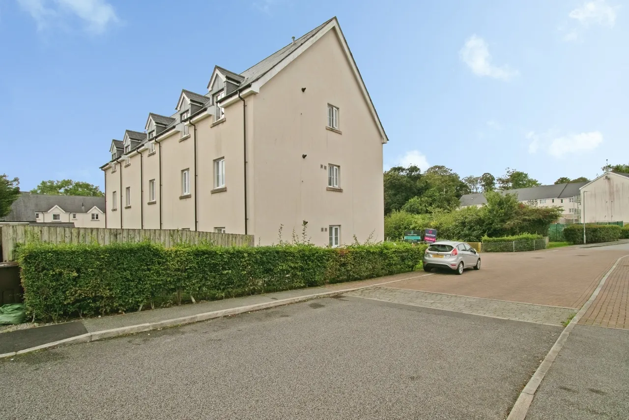 Trelowen Drive, Penryn, TR10, photo 4