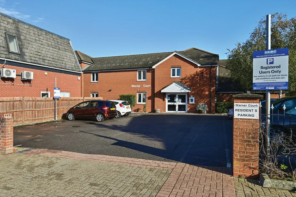2 bed flat for sale, Yorktown Road, College Town, GU47