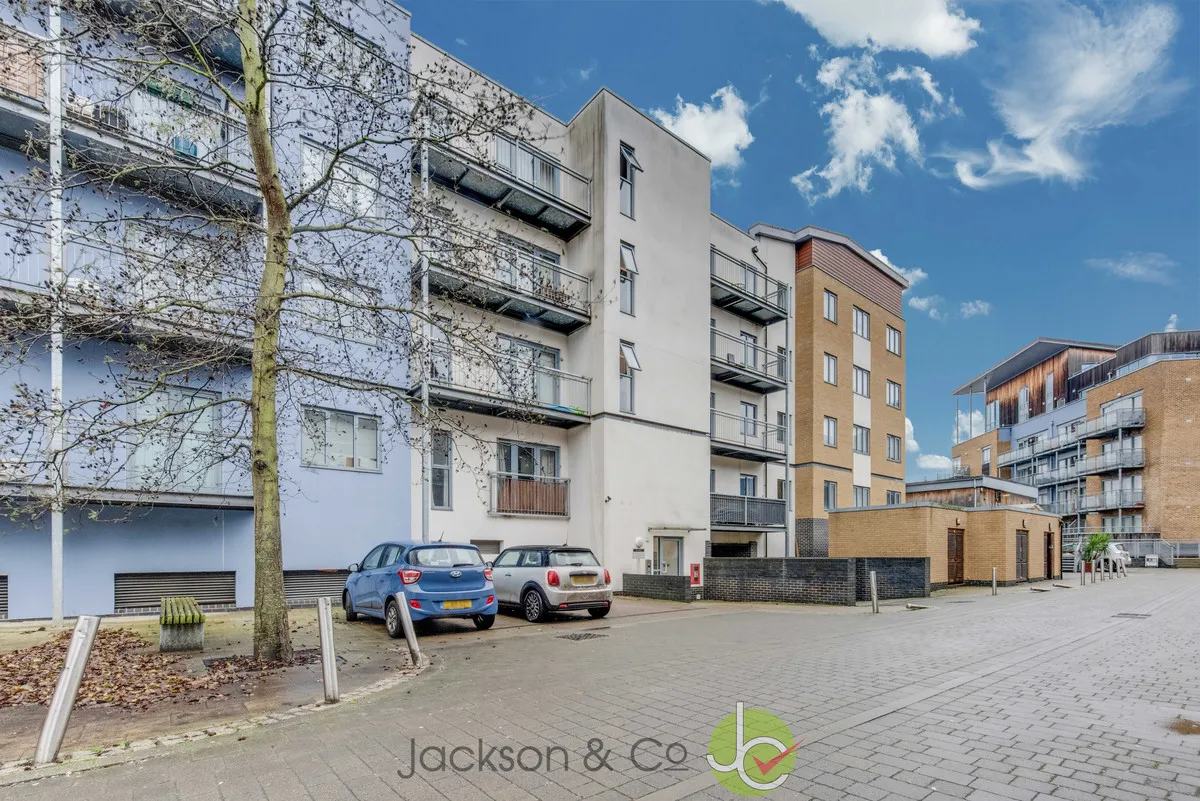 1 bed flat to rent — Quayside Drive, Colchester, Essex, CO2 8GN