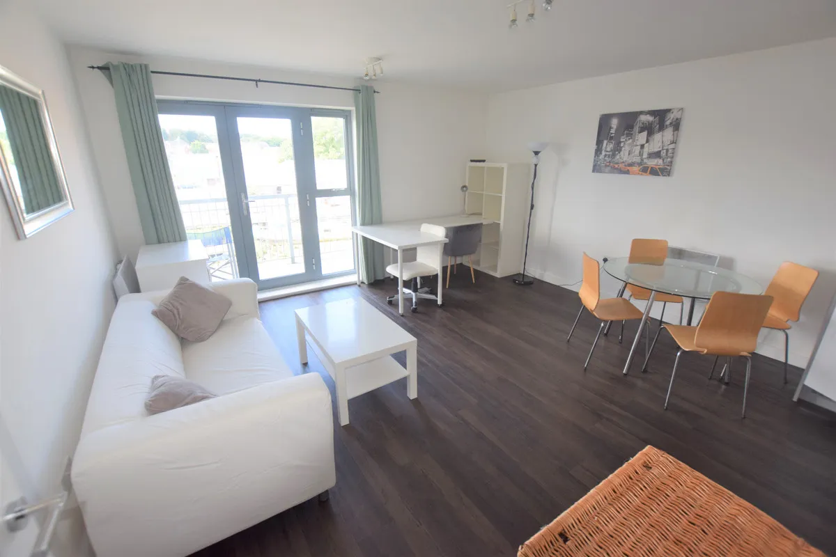 Quayside Drive, Colchester, Essex, CO2 8GN, photo 3