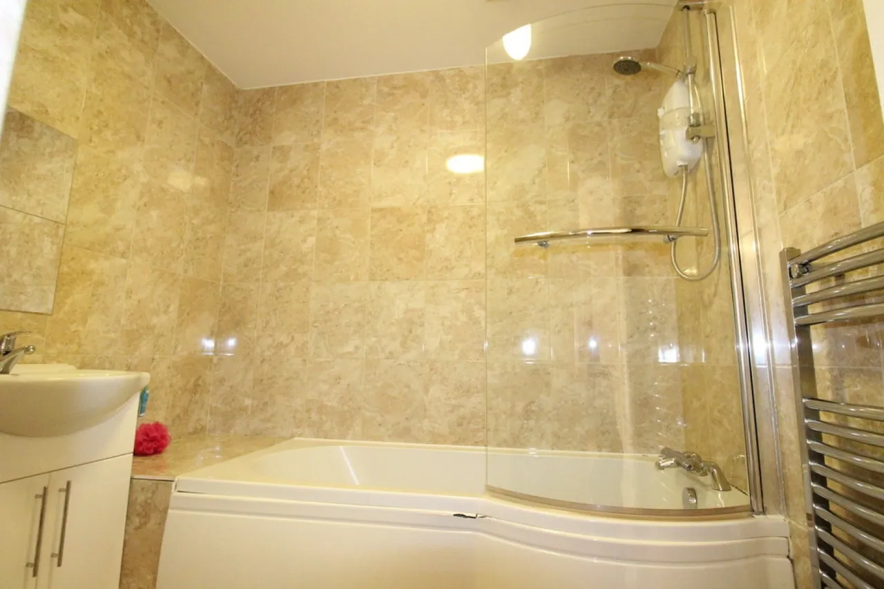 Western Road, Romford, RM1, photo 11