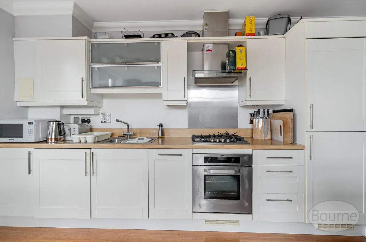 Hale Road, Farnham, GU9, photo 3