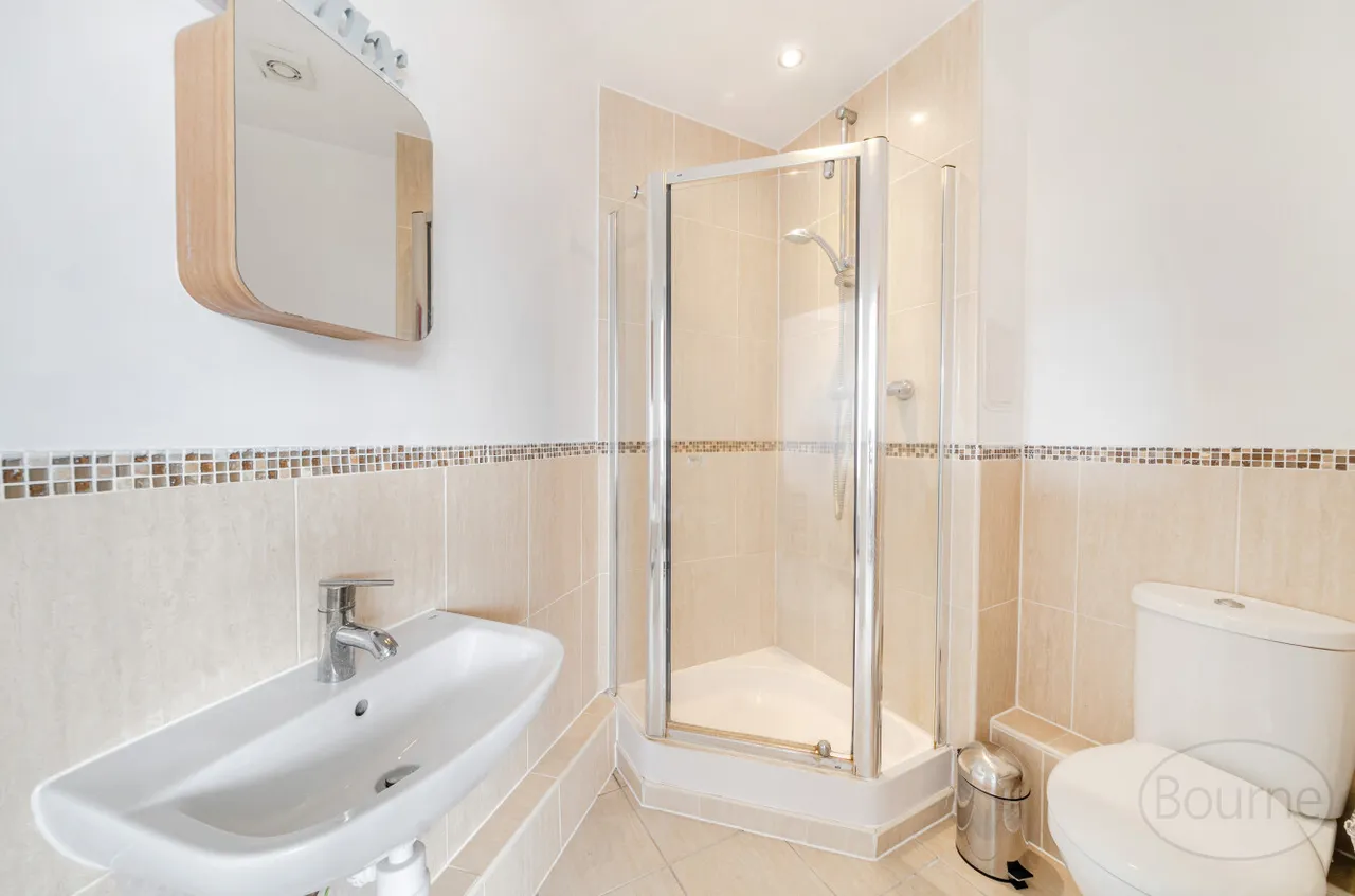 Hale Road, Farnham, GU9, photo 9