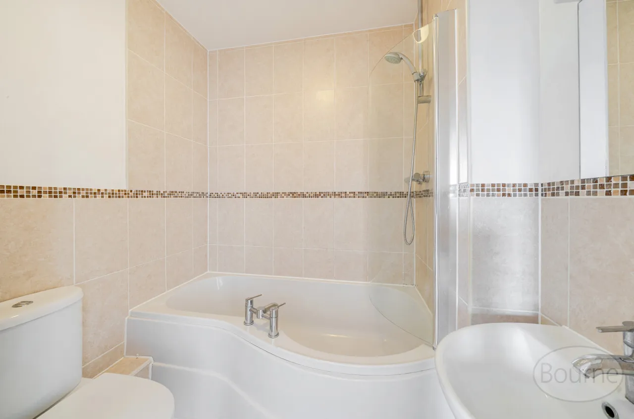 Hale Road, Farnham, GU9, photo 10
