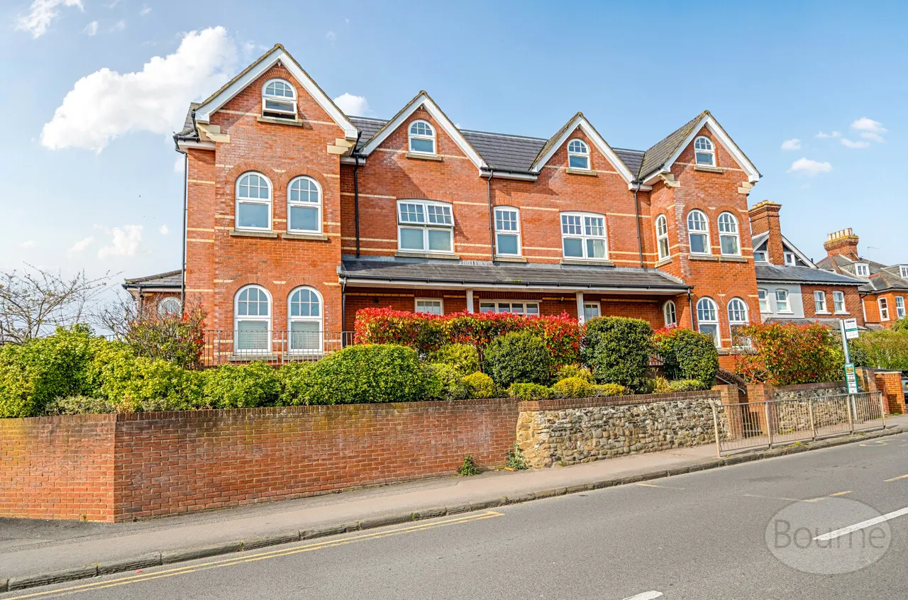 2 bed flat for sale, Hale Road, Farnham, GU9