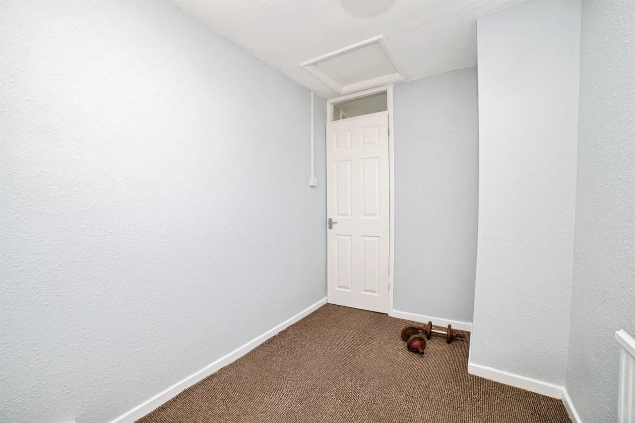 Starthe Bank, Heanor, DE75, photo 17