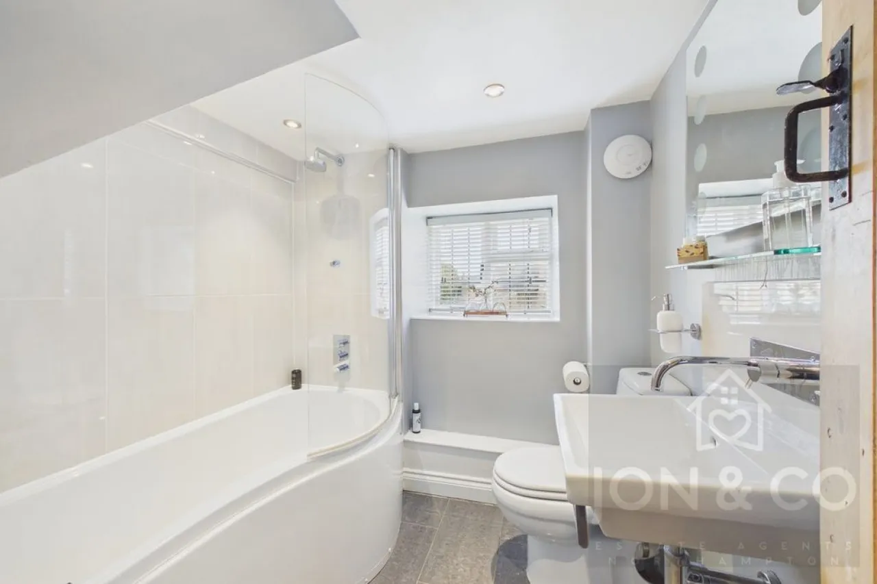 West Street, Moulton, NN3, photo 18