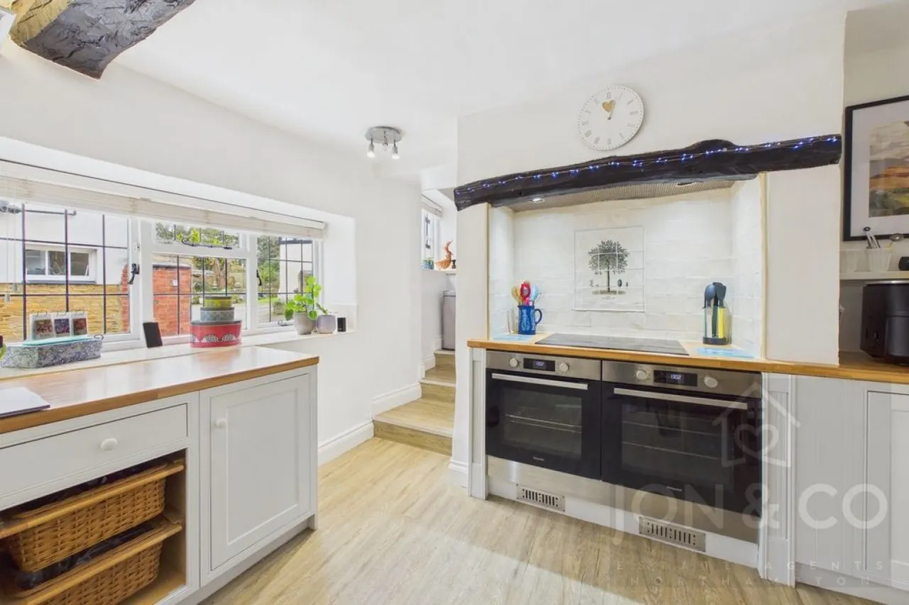 West Street, Moulton, NN3, photo 8