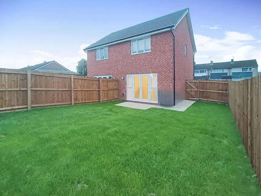 Lock Lane, Partington, M31, photo 8