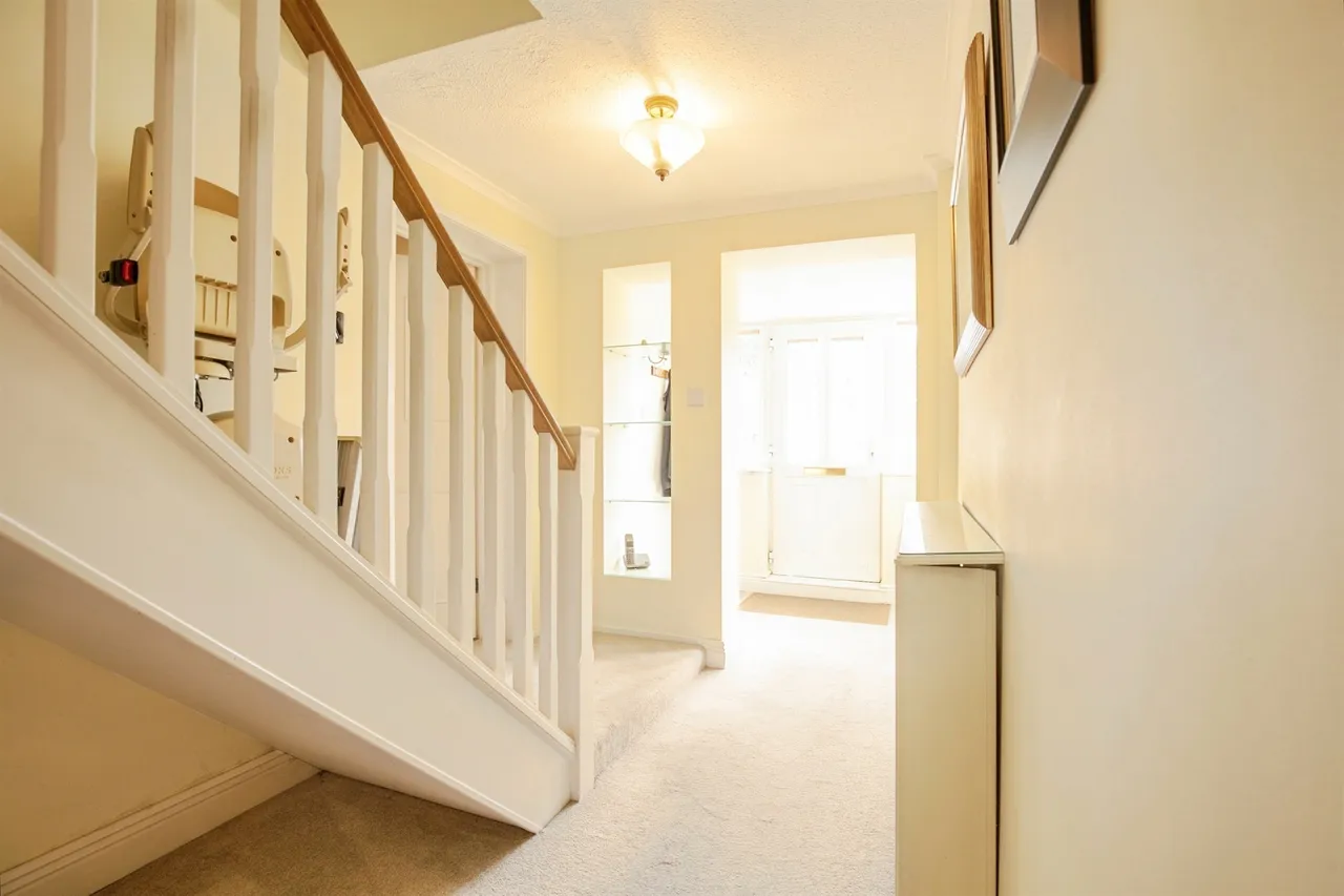 Chanctonbury Road, Burgess Hill, RH15, photo 5
