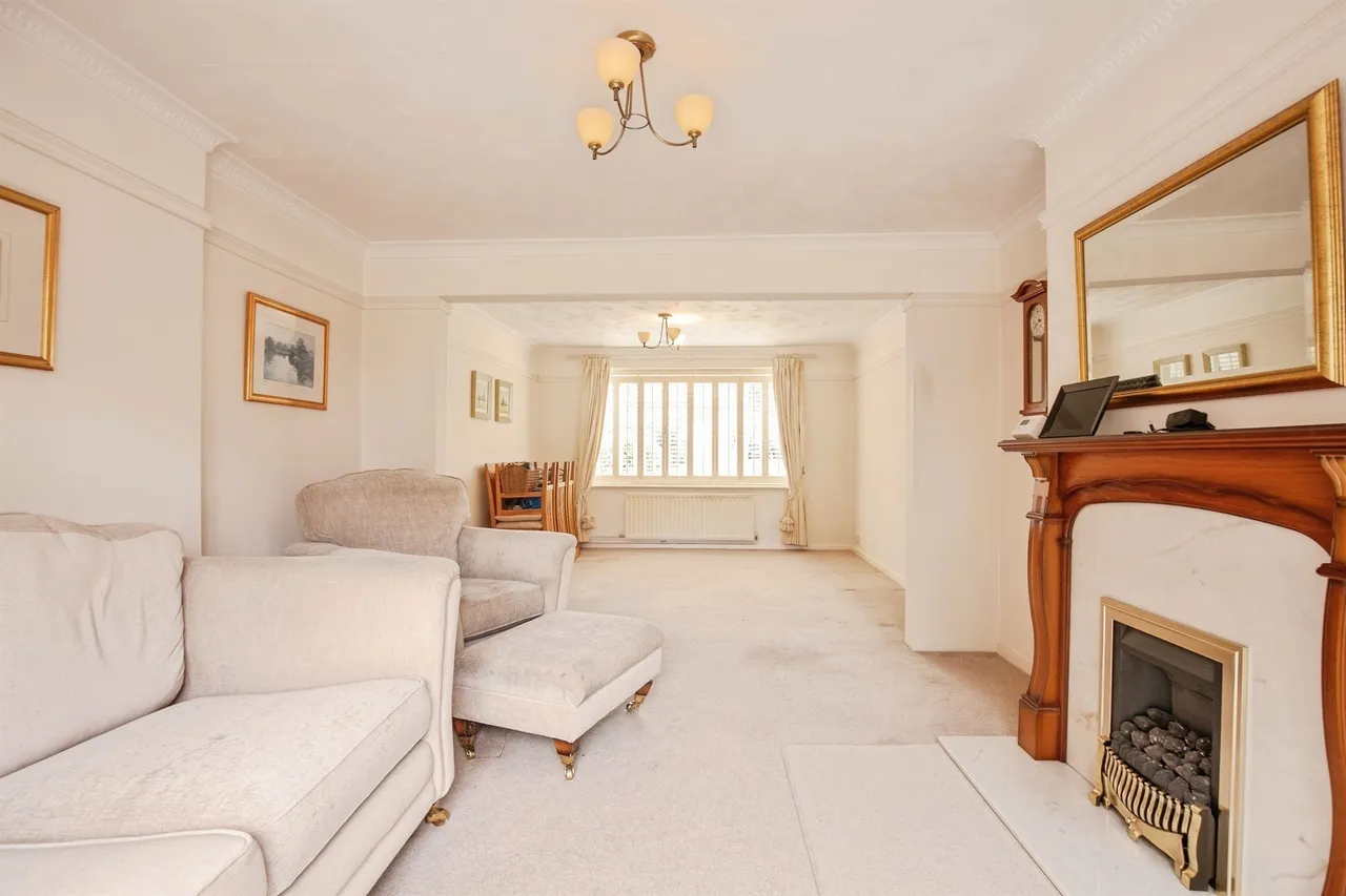 Chanctonbury Road, Burgess Hill, RH15, photo 10