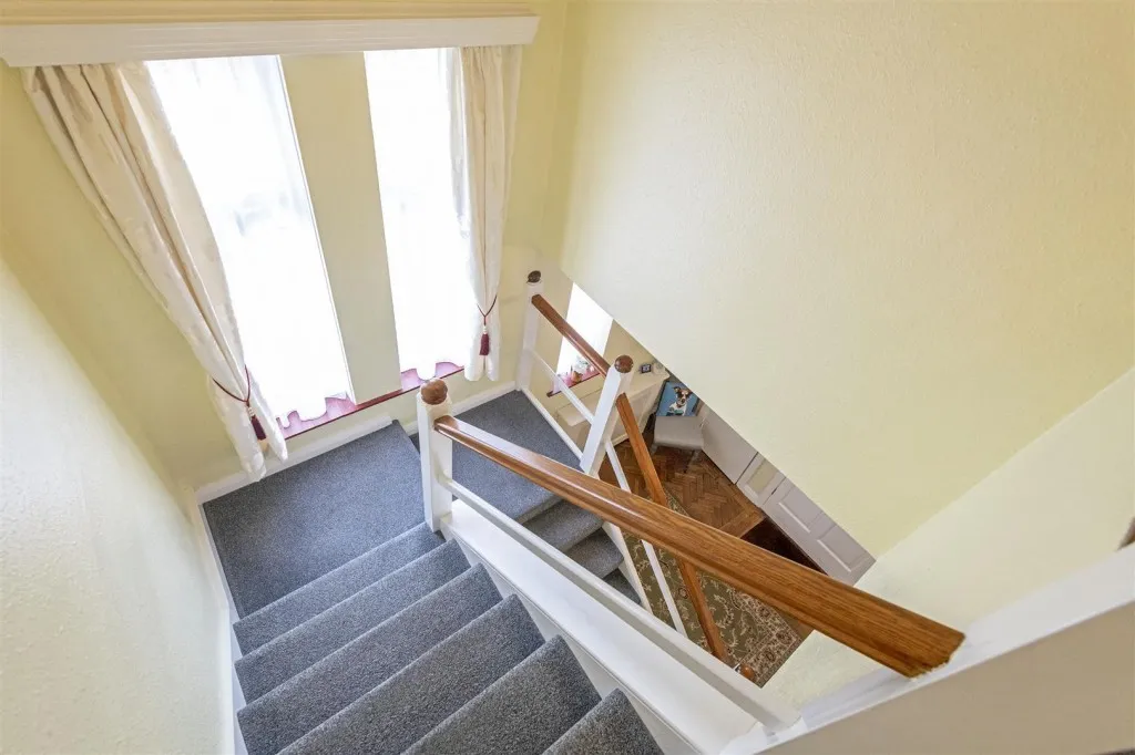 Westmount Road, SE9, photo 16
