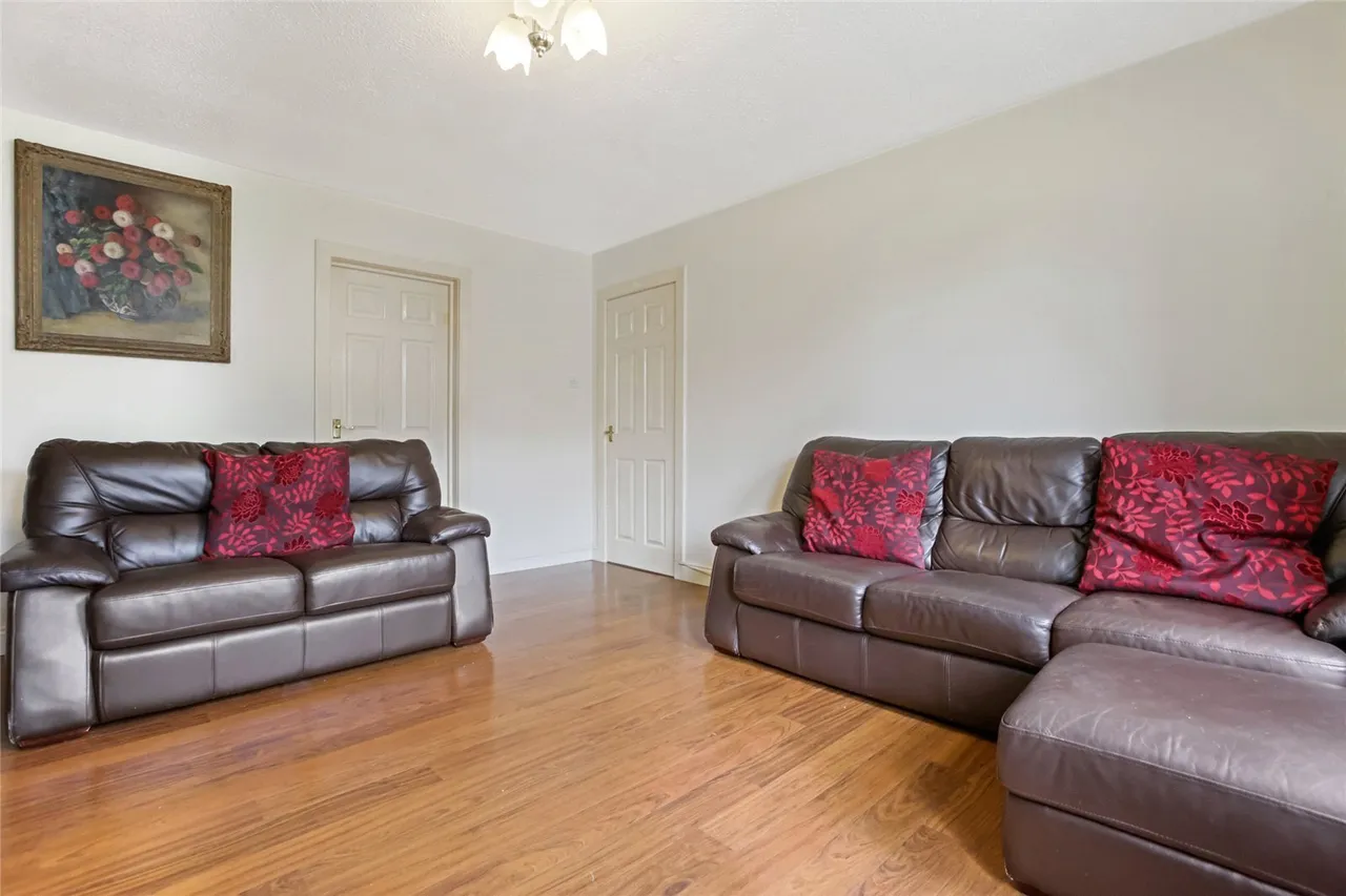 Burnside Crescent, Blantyre, Glasgow, South Lanarkshire, G72, photo 5