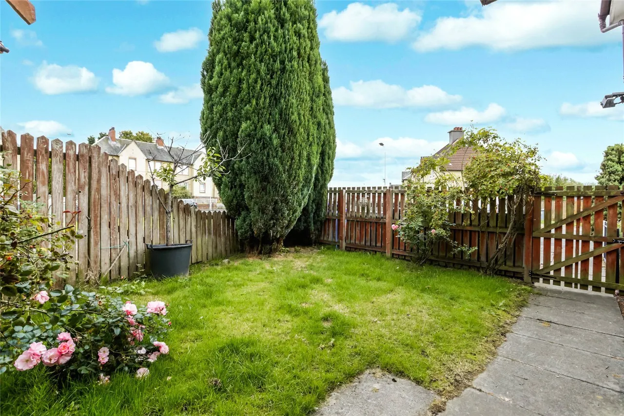 Burnside Crescent, Blantyre, Glasgow, South Lanarkshire, G72, photo 18