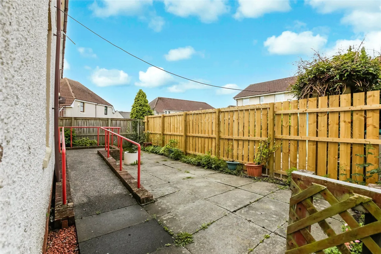Burnside Crescent, Blantyre, Glasgow, South Lanarkshire, G72, photo 19