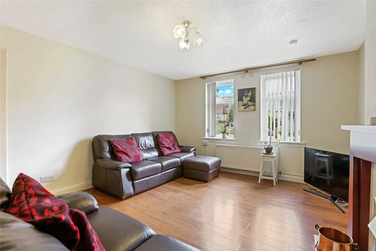 Burnside Crescent, Blantyre, Glasgow, South Lanarkshire, G72, photo 3