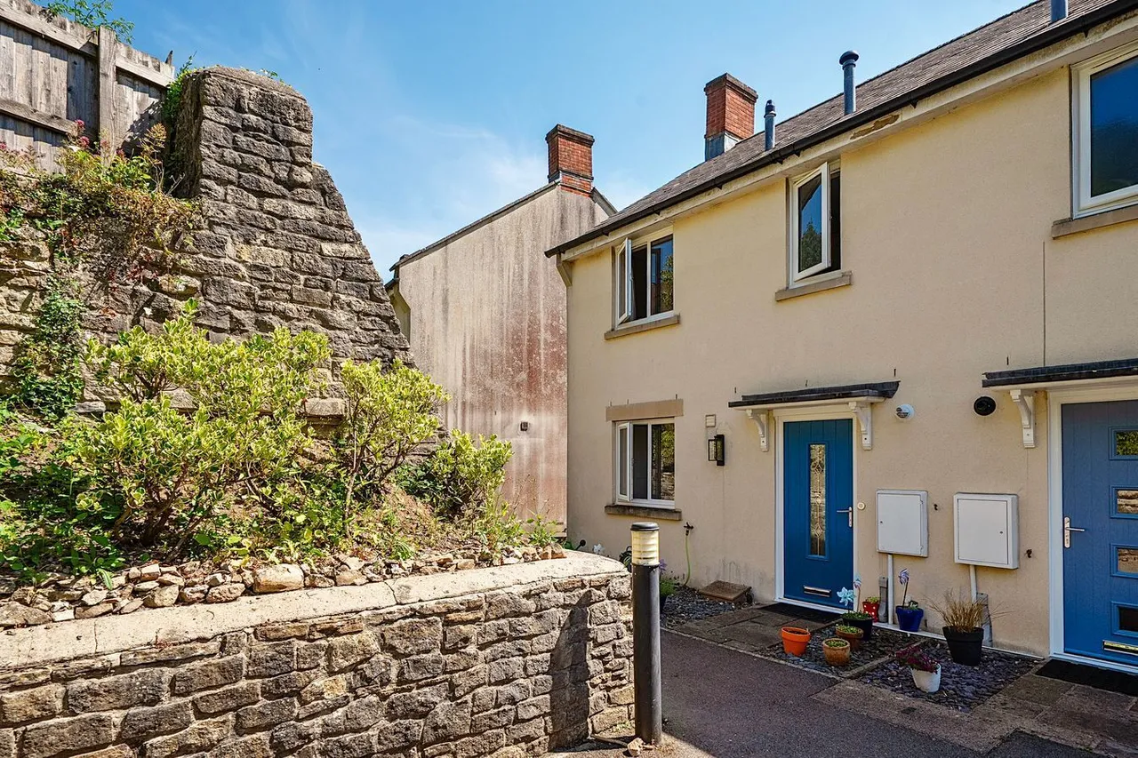 3 bed house for sale, York Mews, Shepton Mallet, BA4