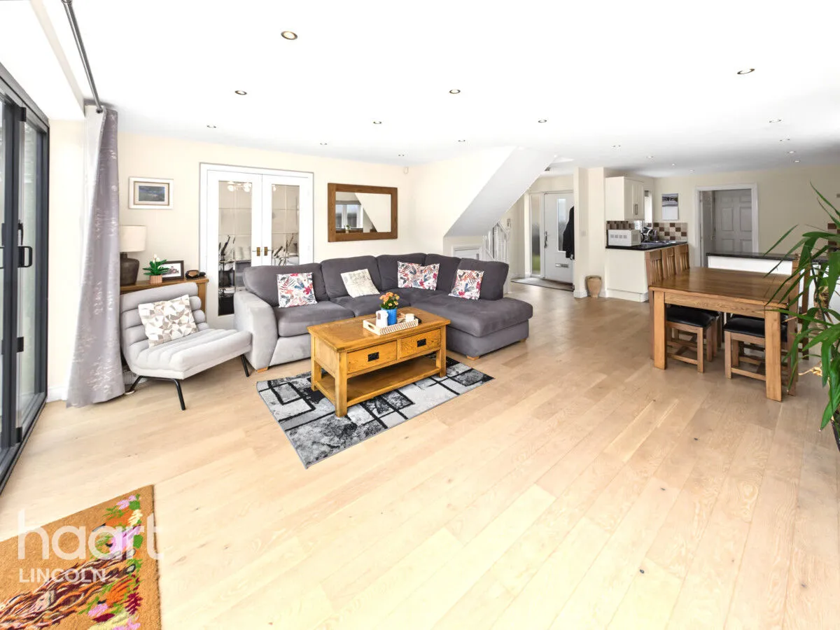 Richmond Drive, North Hykeham, LN6, photo 3