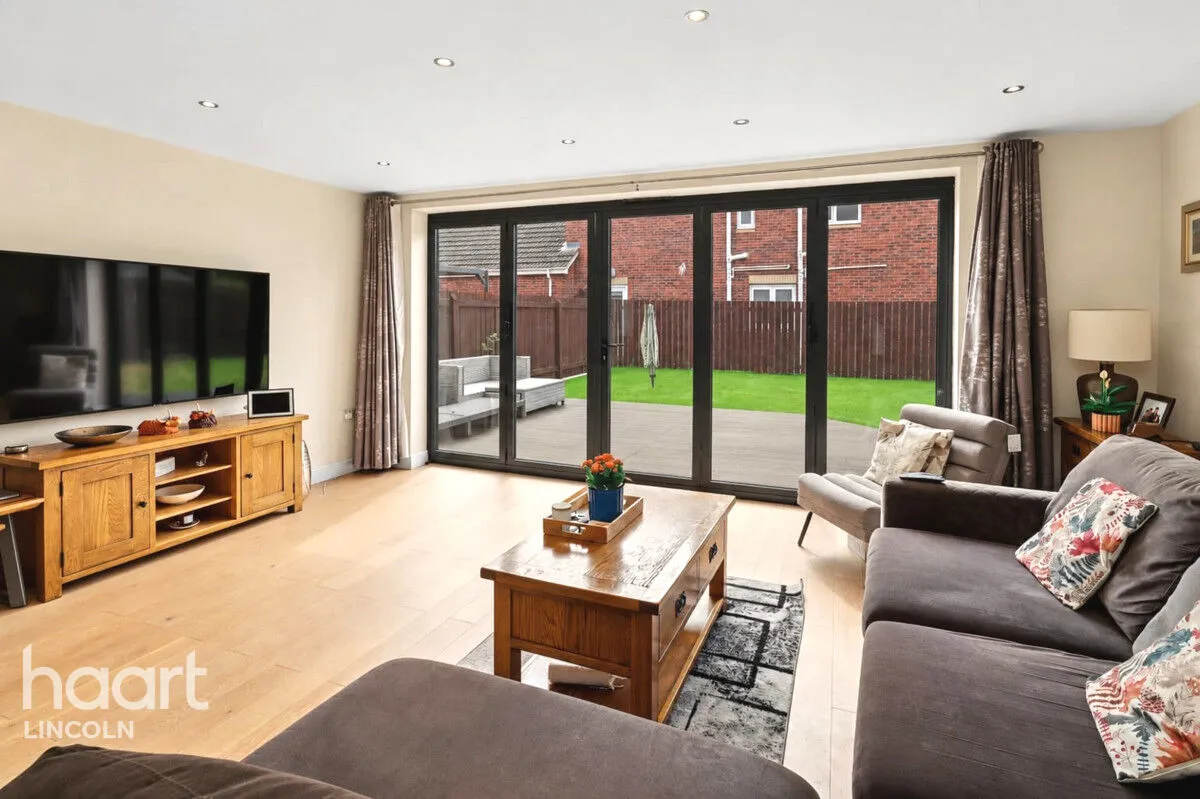 Richmond Drive, North Hykeham, LN6, photo 4