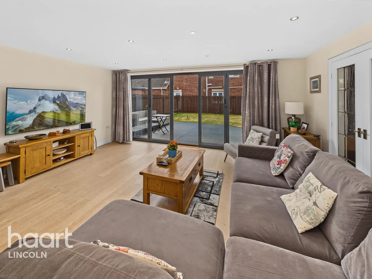 Richmond Drive, North Hykeham, LN6, photo 16