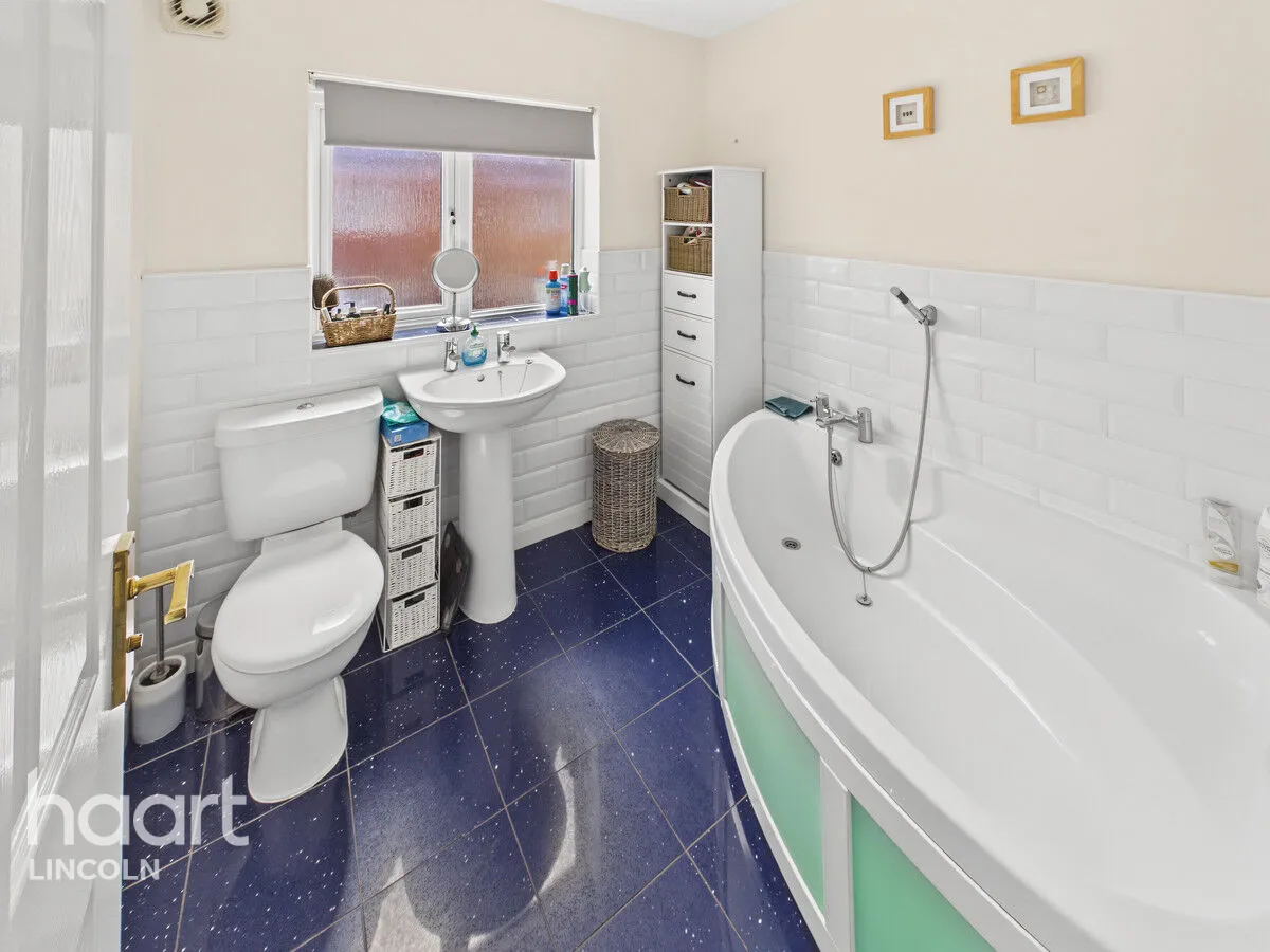 Richmond Drive, North Hykeham, LN6, photo 23