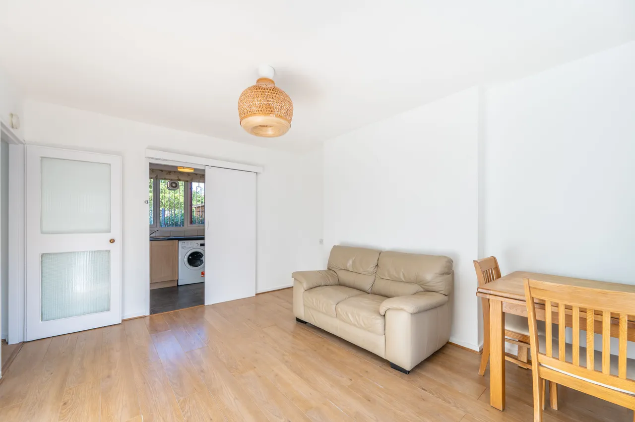 2 Barkis House, Henry Dickens Court, St Anns Road, London, photo 6