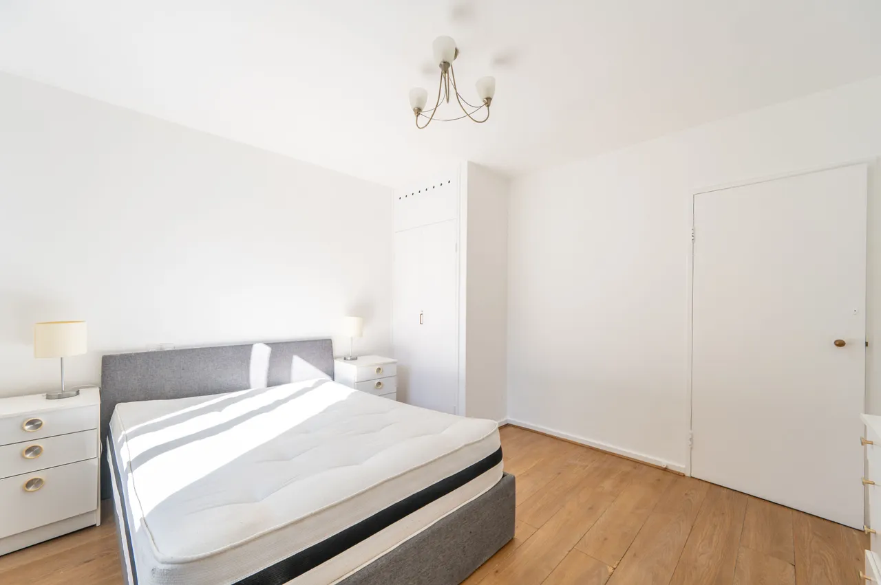 2 Barkis House, Henry Dickens Court, St Anns Road, London, photo 4