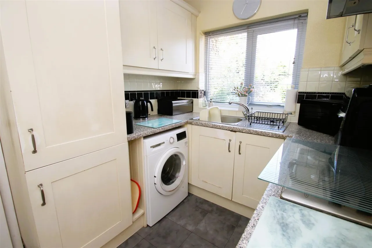 Penncricket Lane, Rowley Regis, photo 5