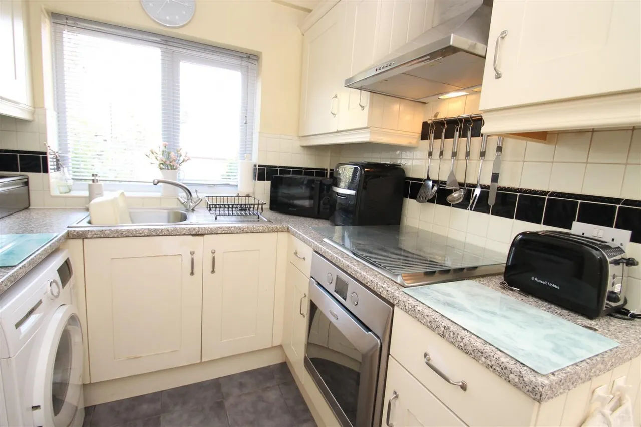 Penncricket Lane, Rowley Regis, photo 6