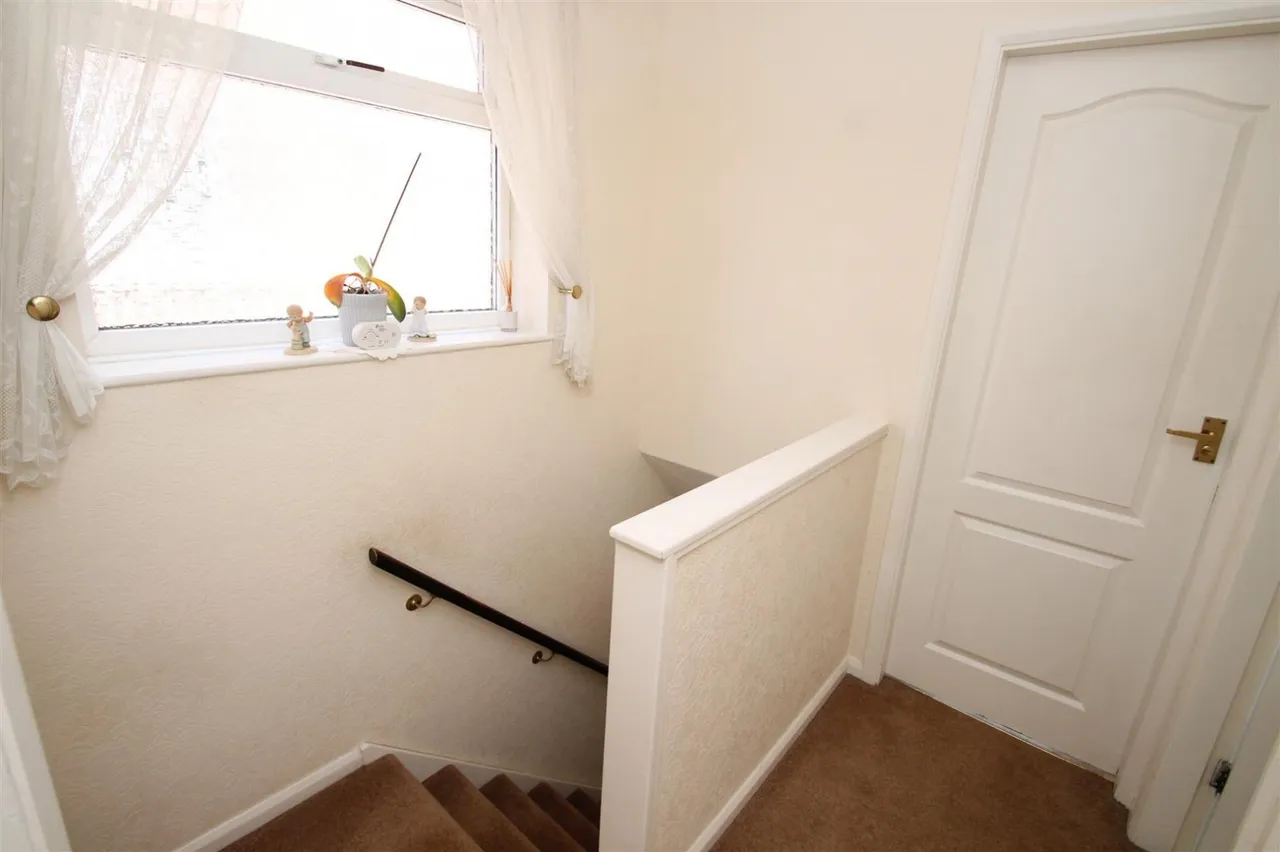 Penncricket Lane, Rowley Regis, photo 13