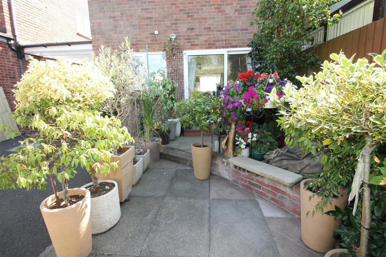 Penncricket Lane, Rowley Regis, photo 15