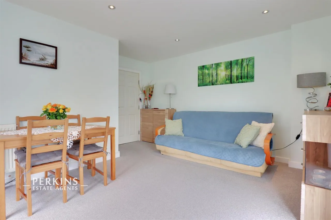 Waxlow Way, Northolt, UB5, photo 2