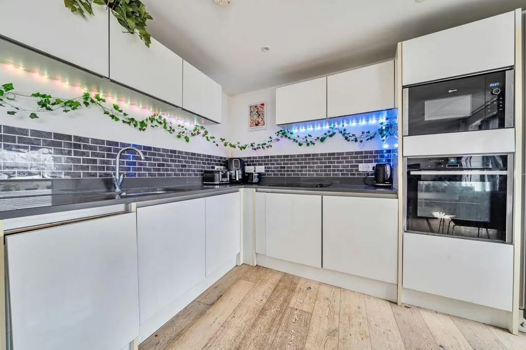 Royal Crescent Road, Royal Crescent Apartments, SO14, photo 5