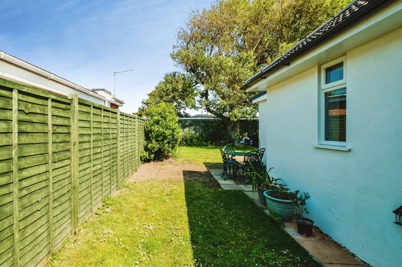 Widewater Close, Lancing, BN15, photo 21