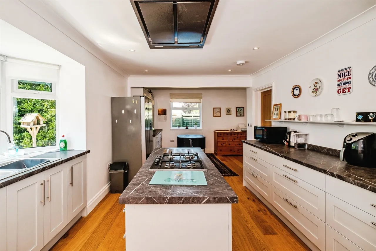 Widewater Close, Lancing, BN15, photo 5