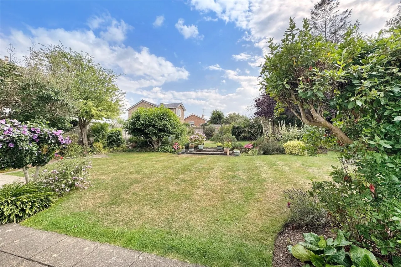 Angmering, BN16, photo 8