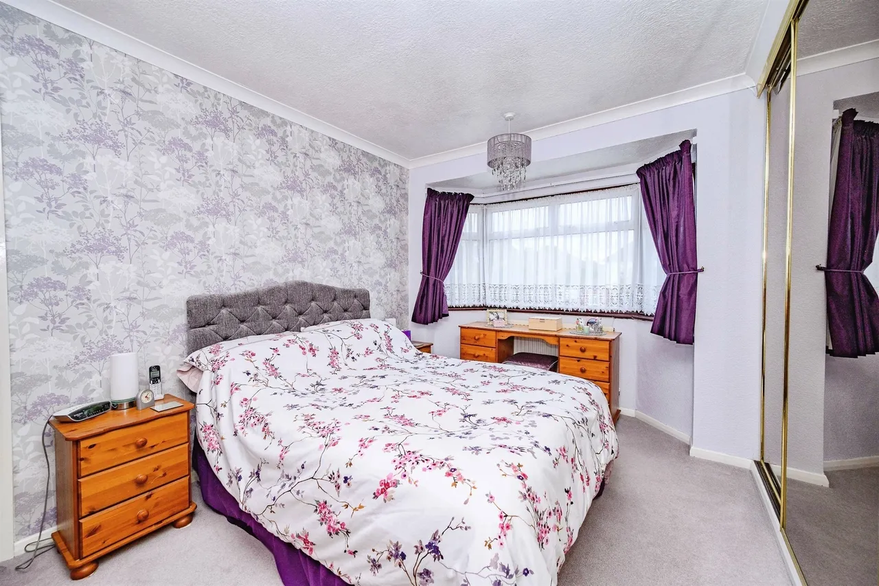 Lansdowne Close, Watford, WD25, photo 11