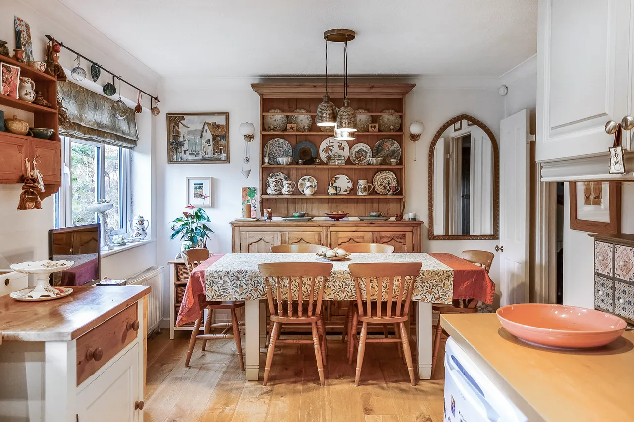 Springhill Close, Nailsworth, GL6, photo 4