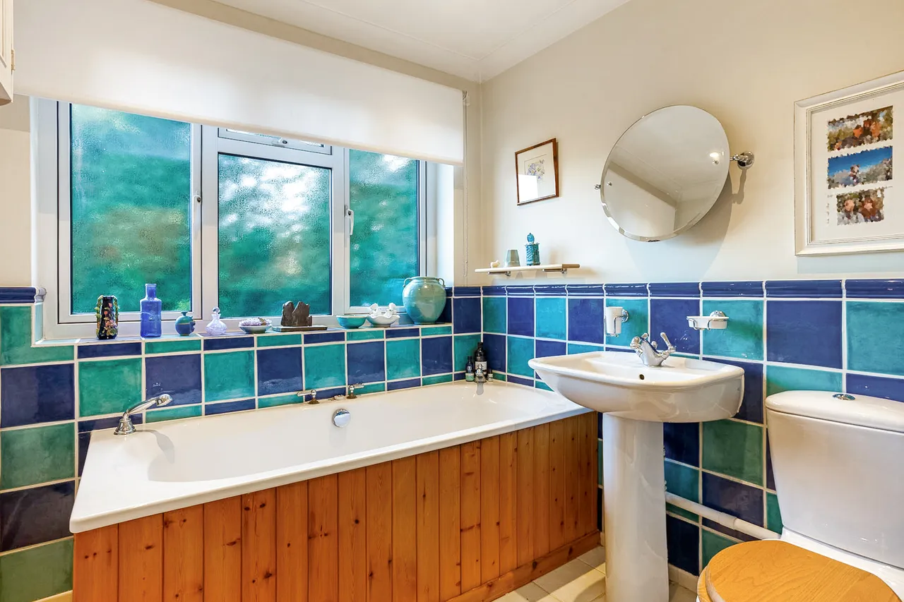 Springhill Close, Nailsworth, GL6, photo 9