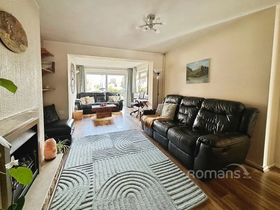 Newton Close, Slough, SL3, photo 2