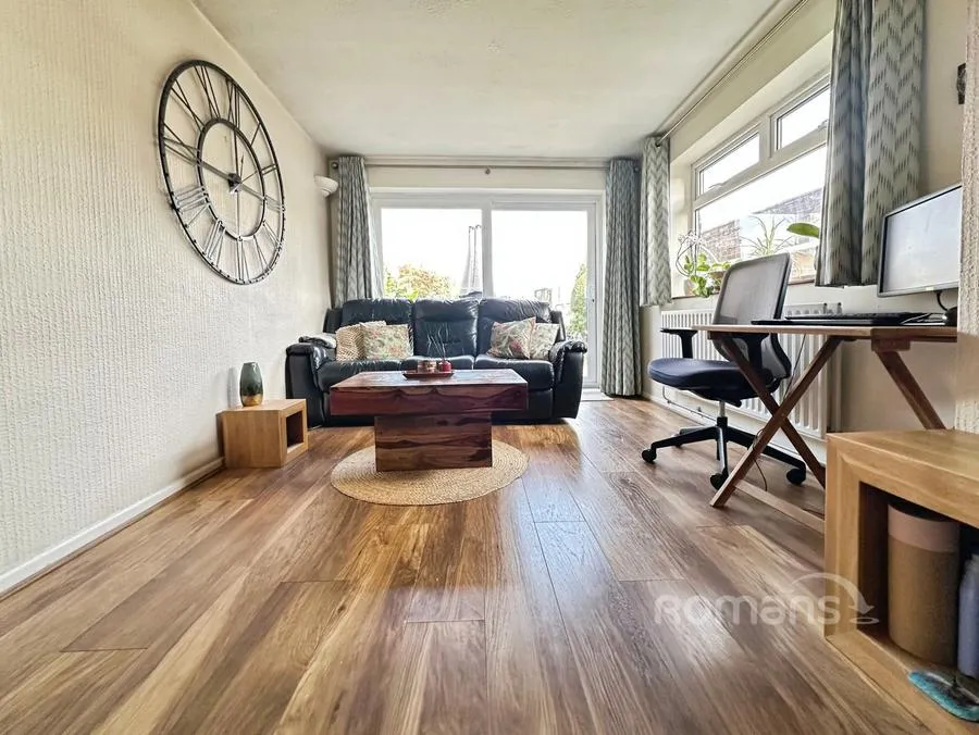 Newton Close, Slough, SL3, photo 11