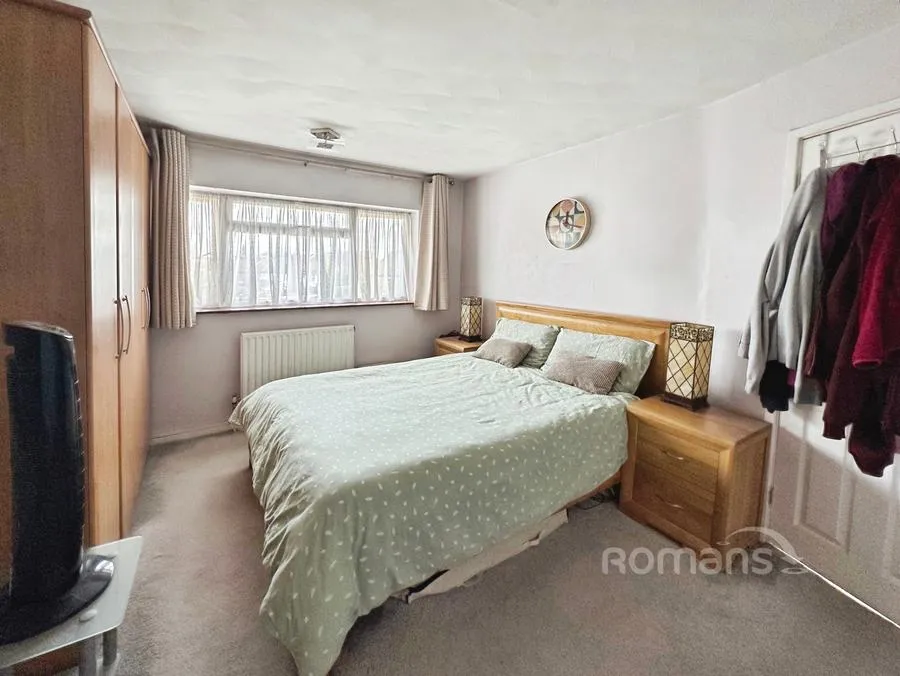Newton Close, Slough, SL3, photo 6