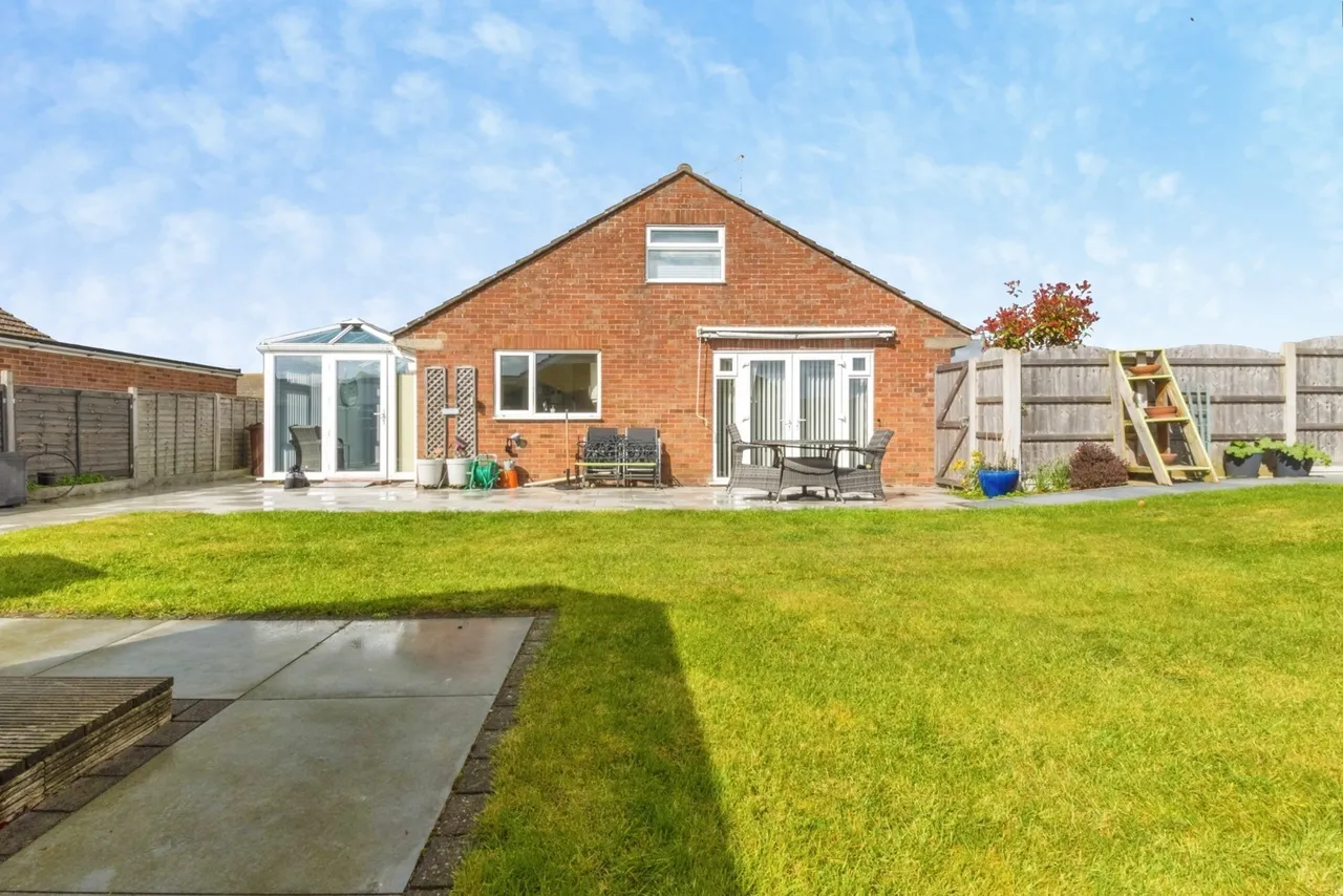 Bertram Avenue, Little Clacton, Clacton-on-Sea, Essex, CO16, photo 13