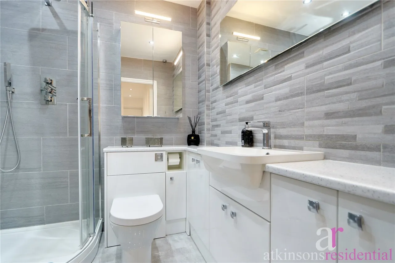 Broadlands Avenue, Enfield, EN3, photo 16